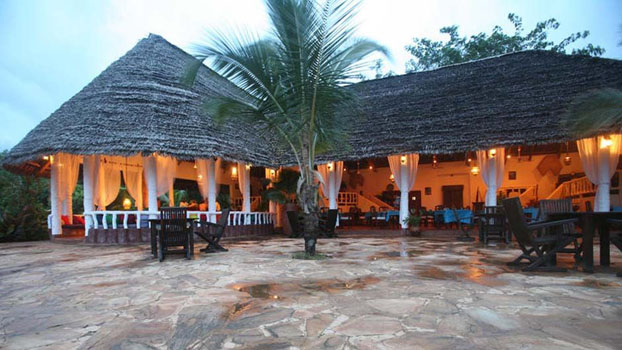 BEACH HOTEL - FUMBA BEACH LODGE